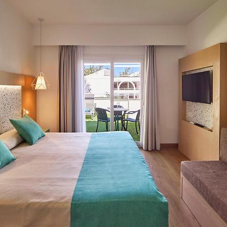 Universal Aparthotel Elisa Playa de Muro  Kültér fotó