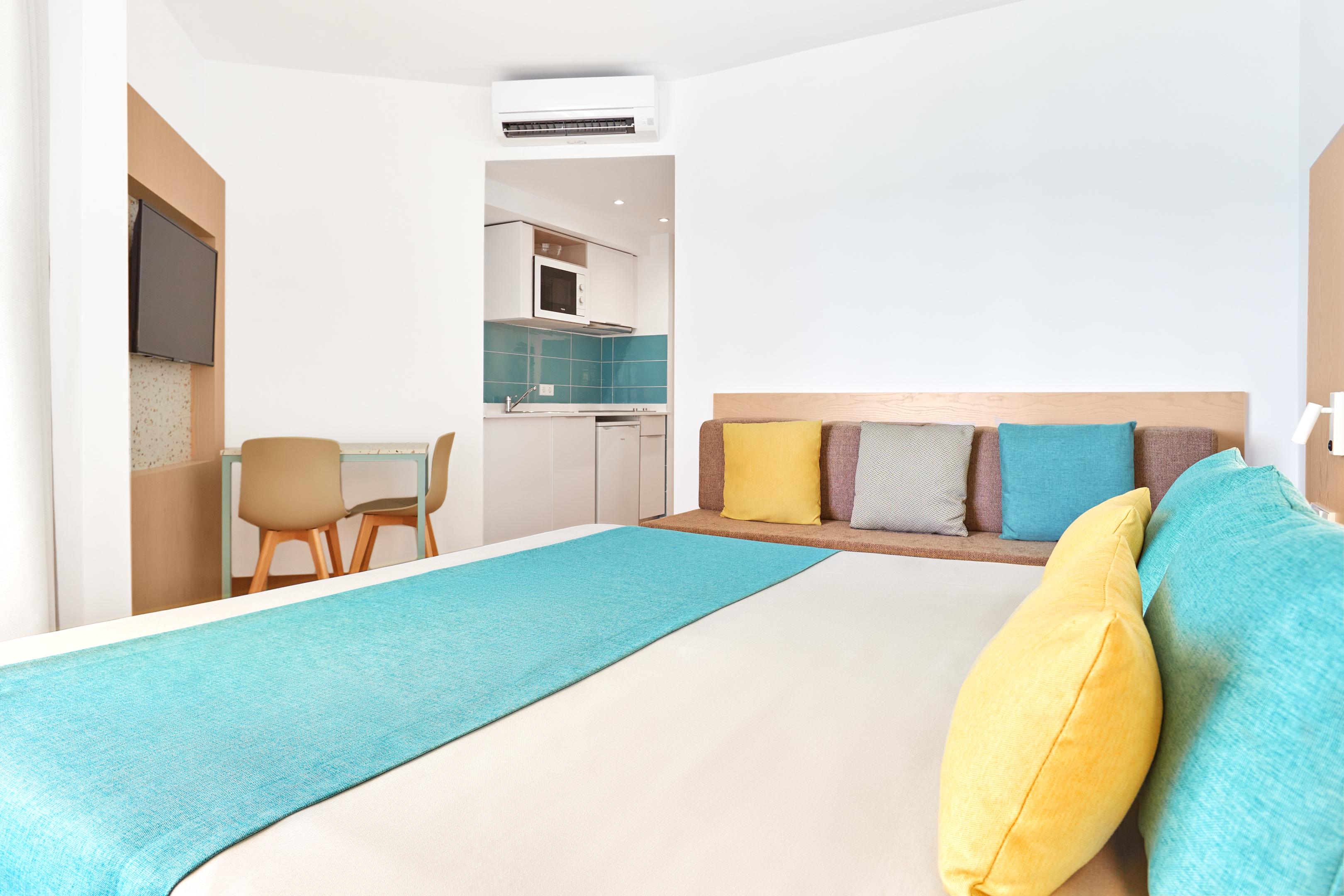 Universal Aparthotel Elisa Playa de Muro  Kültér fotó