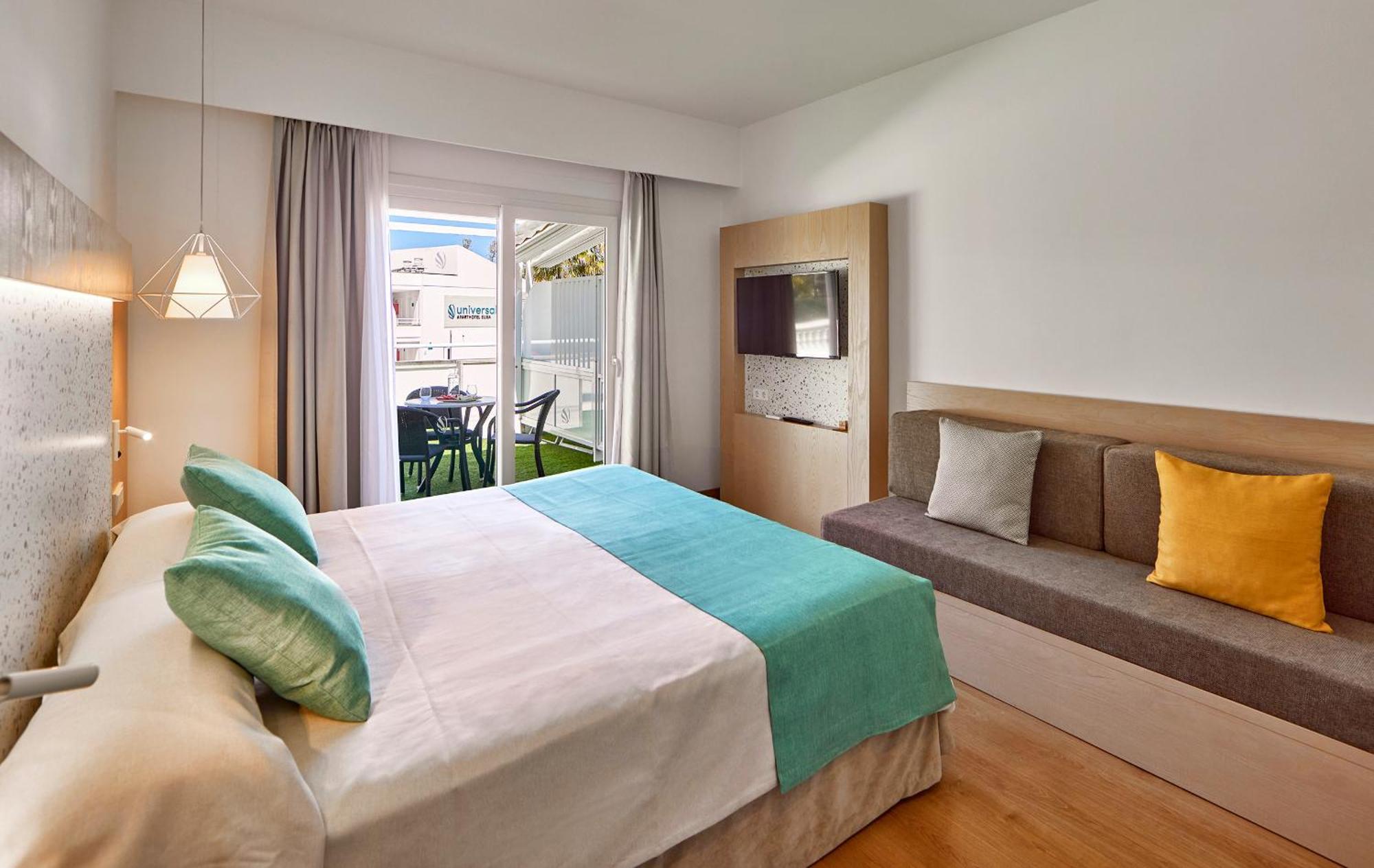 Universal Aparthotel Elisa Playa de Muro  Kültér fotó
