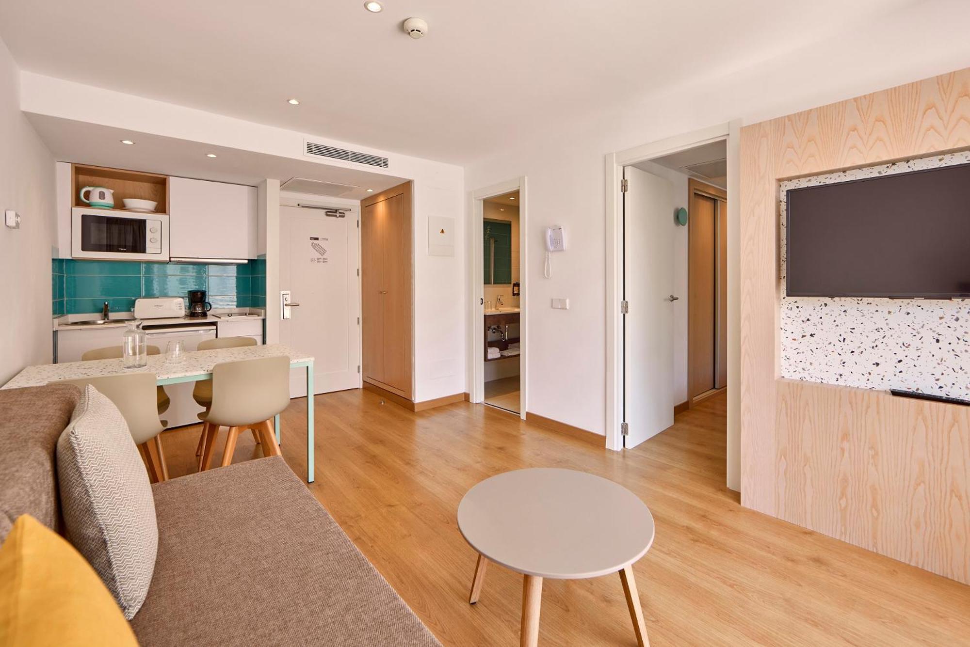Universal Aparthotel Elisa Playa de Muro  Kültér fotó