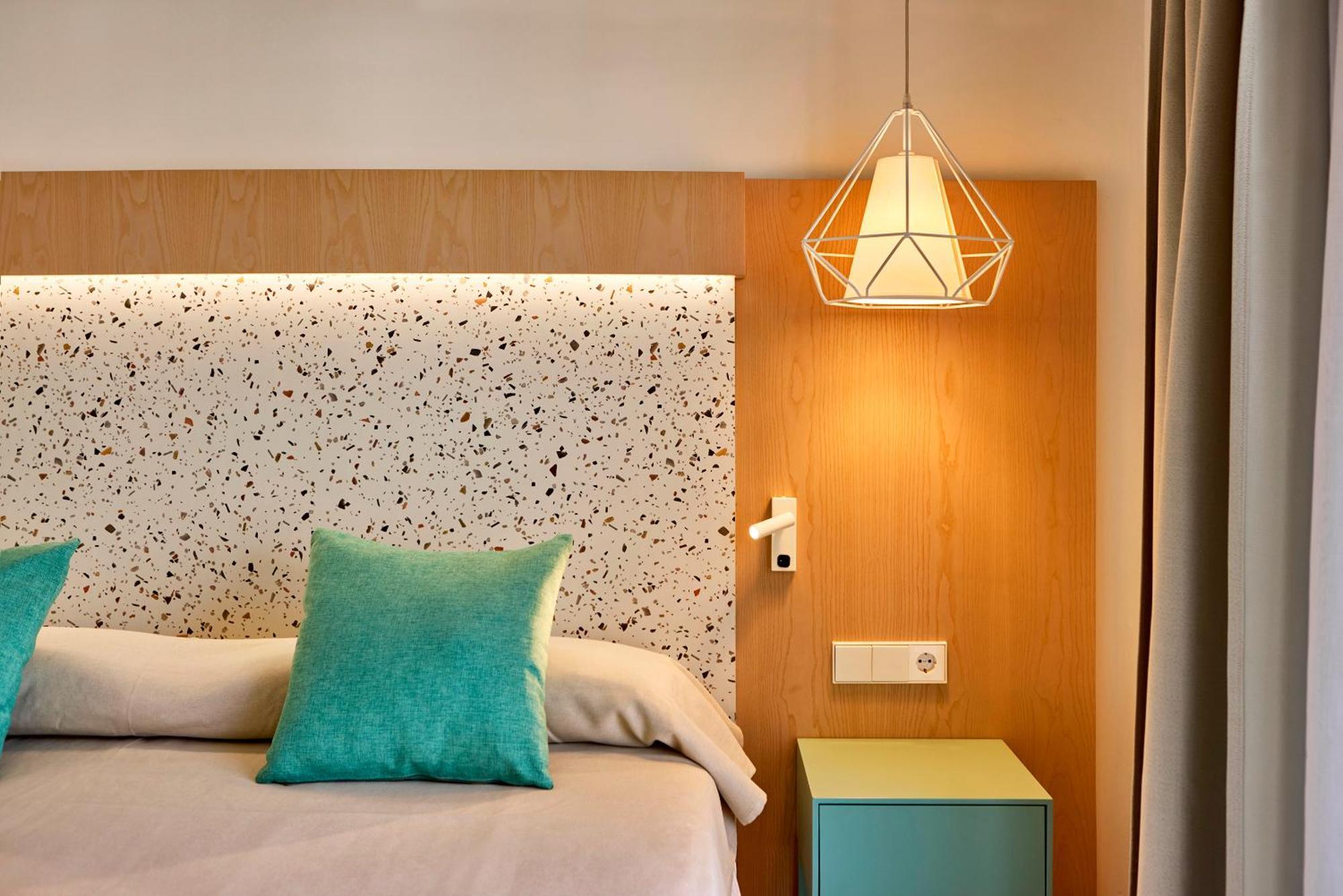 Universal Aparthotel Elisa Playa de Muro  Kültér fotó