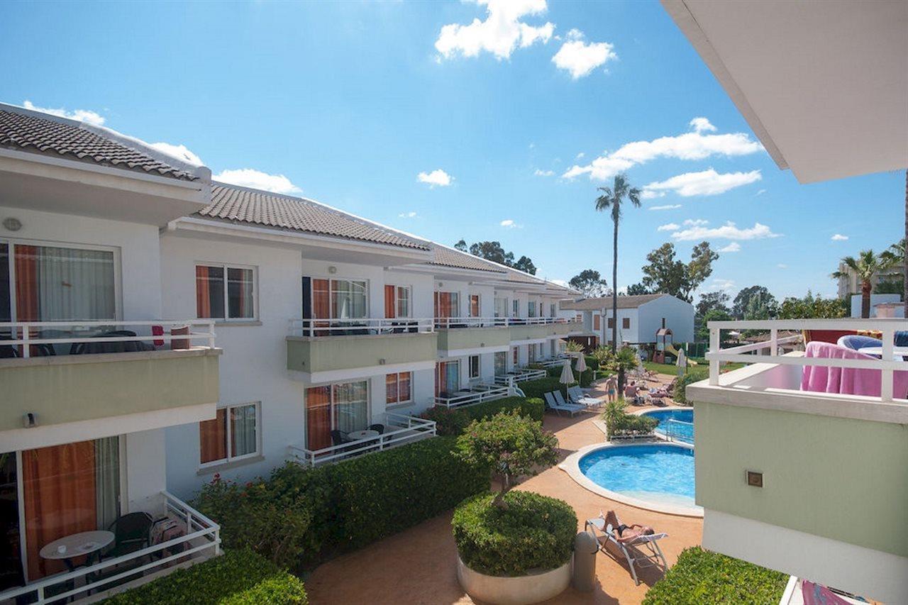Universal Aparthotel Elisa Playa de Muro  Kültér fotó